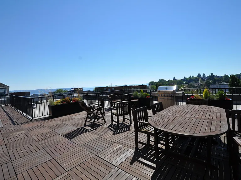 1417 Queen Anne Ave N #305 — Photo 22