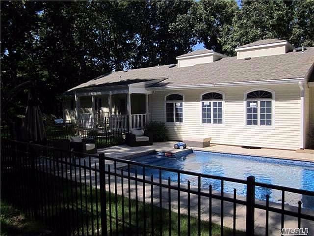 1st image of 20 Seaside Dr