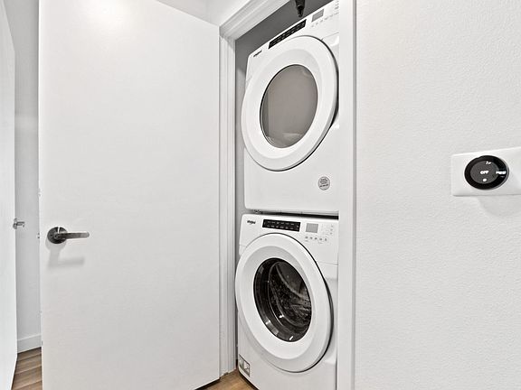 5th image of 1121 N La Cienega Blvd APT 212
