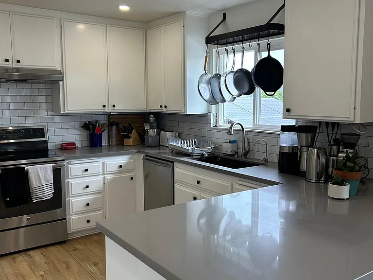 405 Marcos St — Photo 2