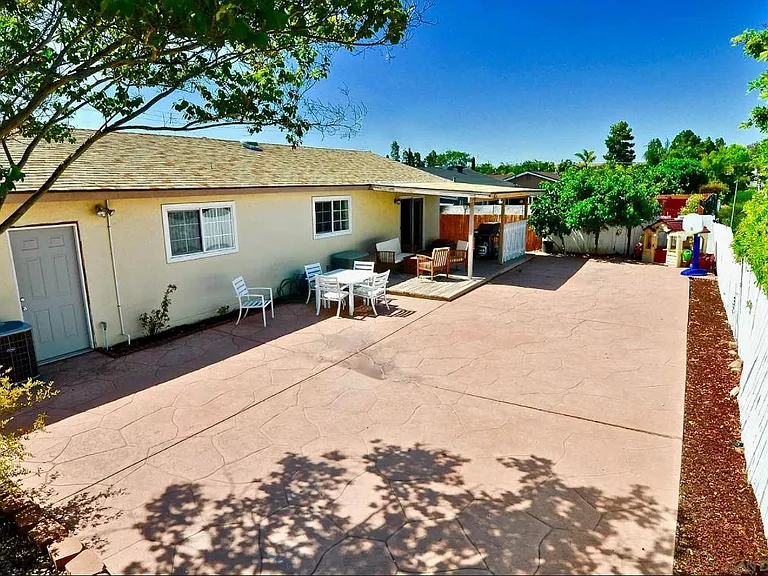 5574 Camber Dr — Photo 19