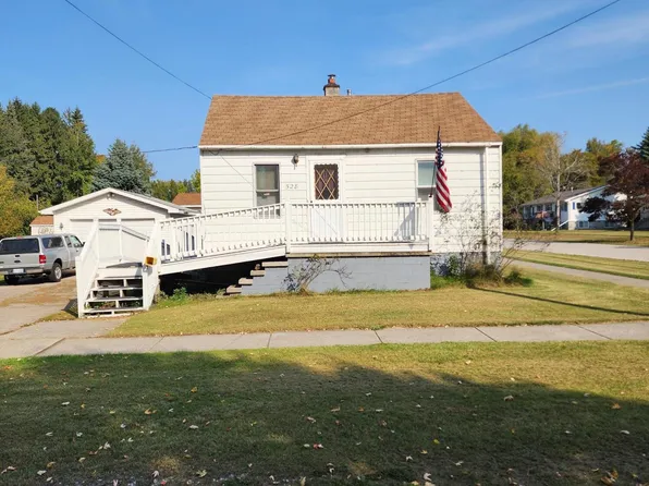 528 Bolton St, Alpena, MI 49707