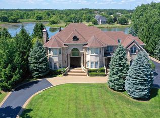 291 Joshua Dr, Hawthorn Woods, IL 60047