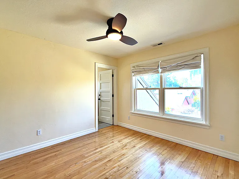 1827 N Skidmore St — Photo 35
