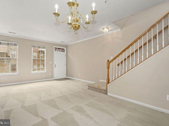 5th image of 2664 Manhattan Pl Unit 3/105