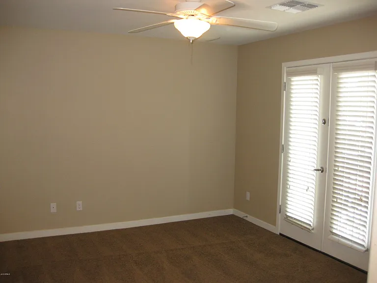 1115 E Cedar St — Photo 5