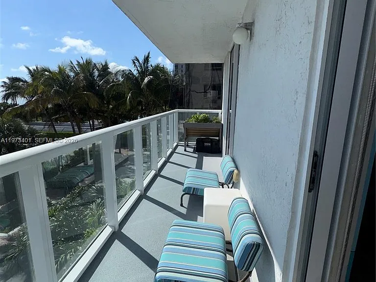2457 Collins Ave #405 — Photo 14