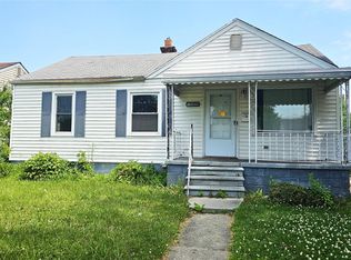 26400 Blumfield St, Roseville, MI 48066