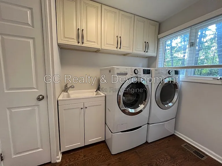 3148 Cottonwood Ct — Photo 18