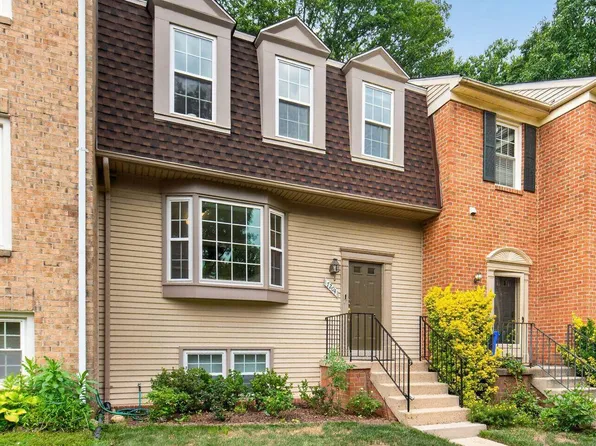 7204 Gentian Ct, Springfield, VA 22152