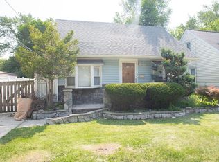 4641 Weddell St, Dearborn Heights, MI 48125