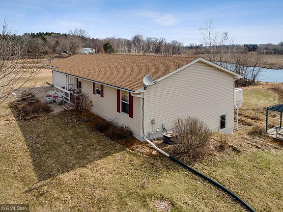 4th image of 43071 Amery Ave