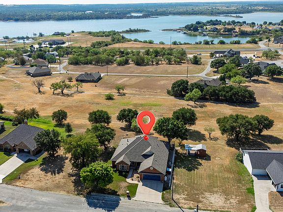 3rd image of 115 Lakeview Dr