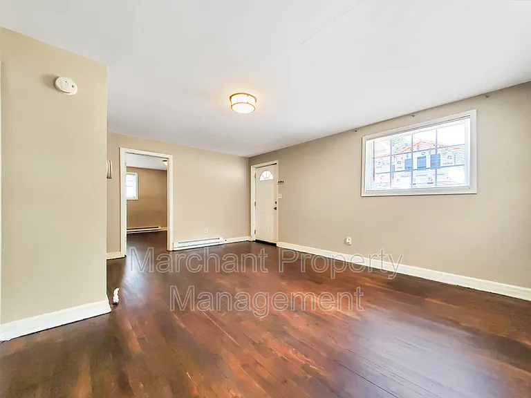 317 Douthit St — Photo 6
