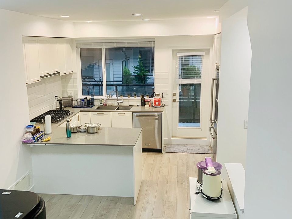 1st image of 2825 159th St