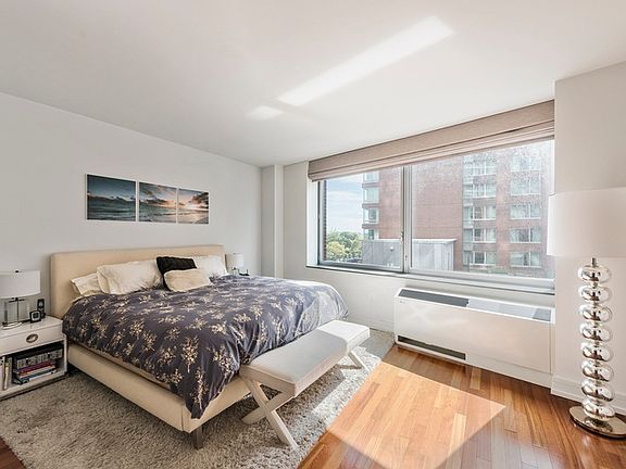 5th image of 30 West St APT 5F