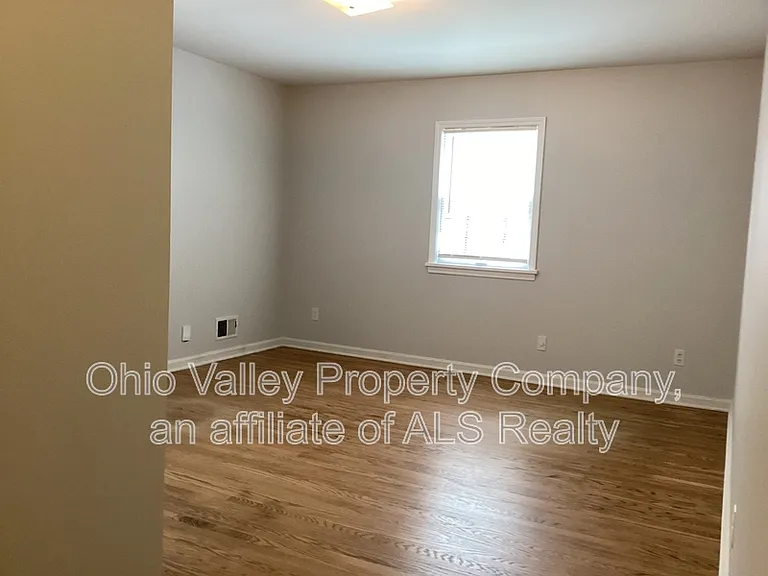 2551 Glenmary Ave #3 — Photo 10