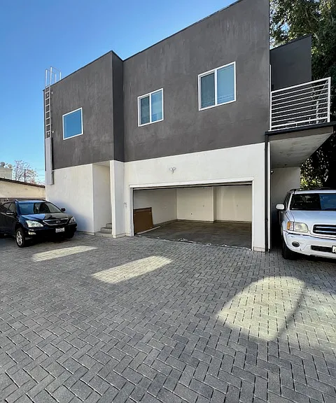 14254 Erwin St — Photo 9