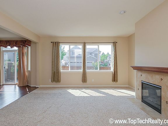 4th image of 191 NE Iberian Ln