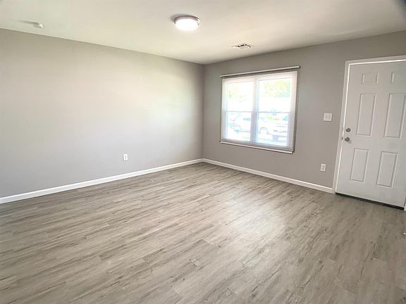 2nd image of 2967 Atwater Dr