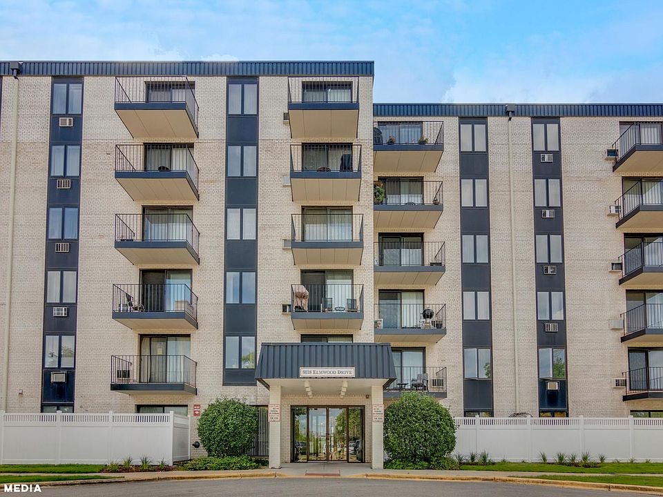 1st image of 9118 W Elmwood Dr APT 6B
