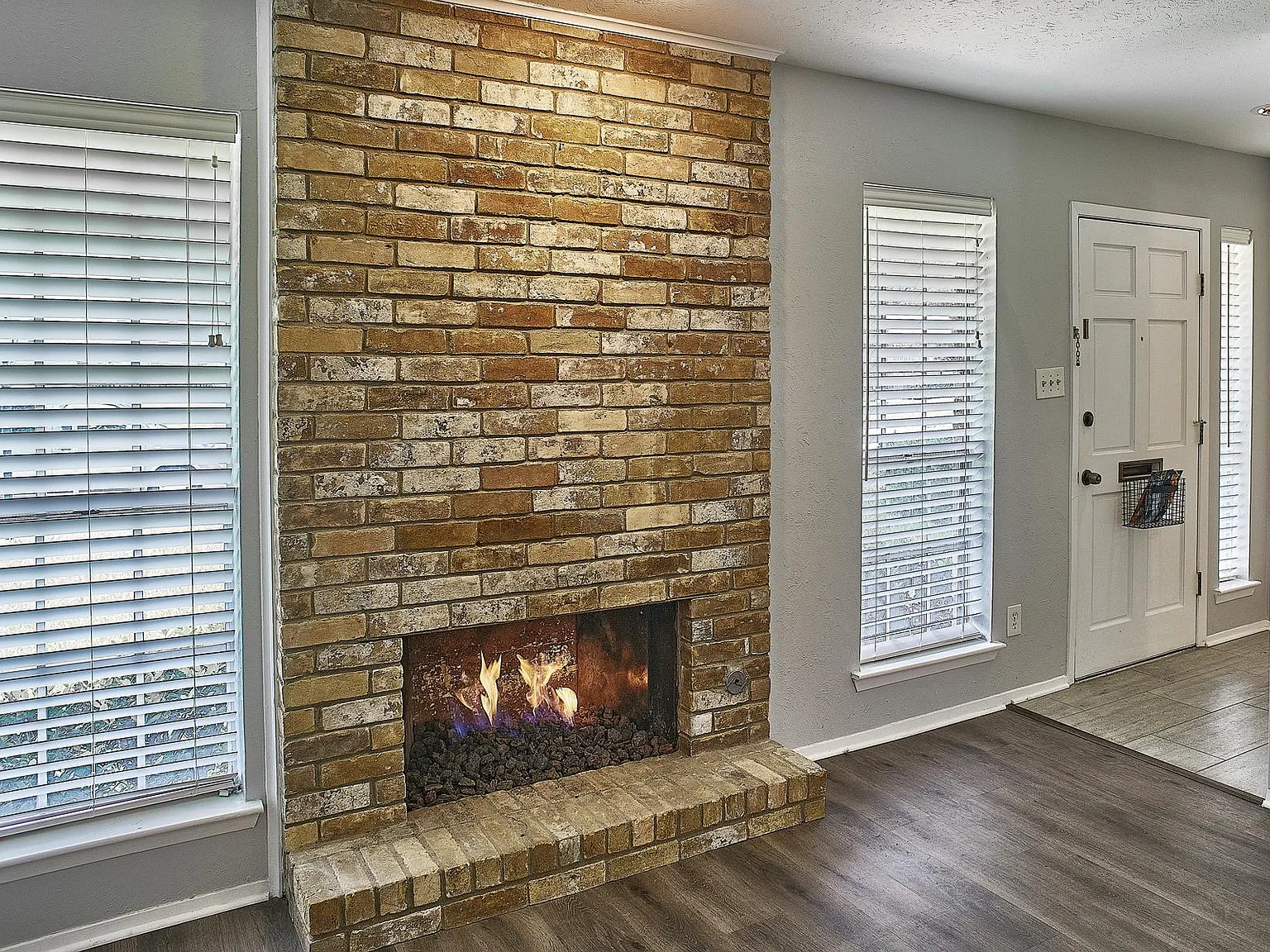 10817 Sandpiper Ln — Photo 2