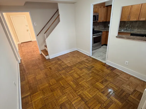 (undisclosed Address), Fresh Meadows, NY 11365