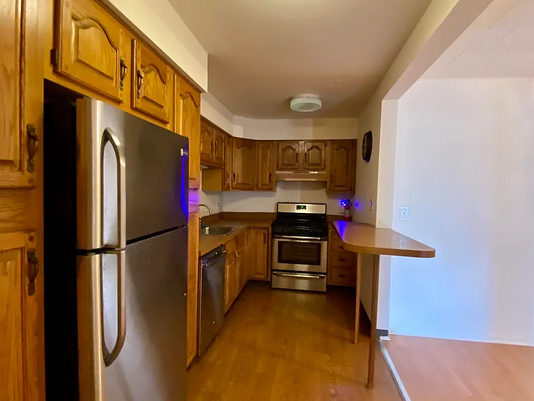 16 Perrine Ave — Photo 3