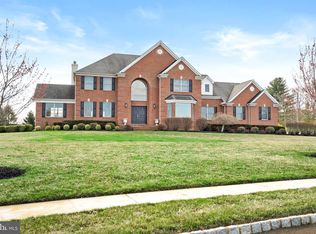 6 Pine Brook Ct, Hamilton, NJ 08620