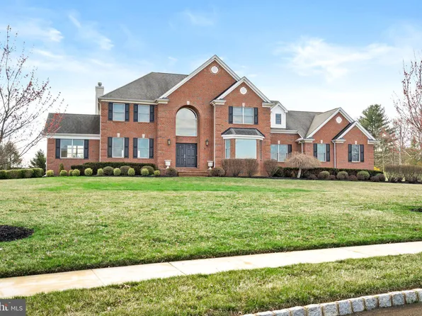 6 Pine Brook Ct, Hamilton, NJ 08620