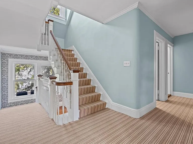 55-57 Chatsworth Ave #57 — Photo 14
