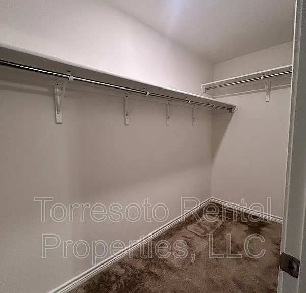 5910 Sandy Lake St — Photo 23