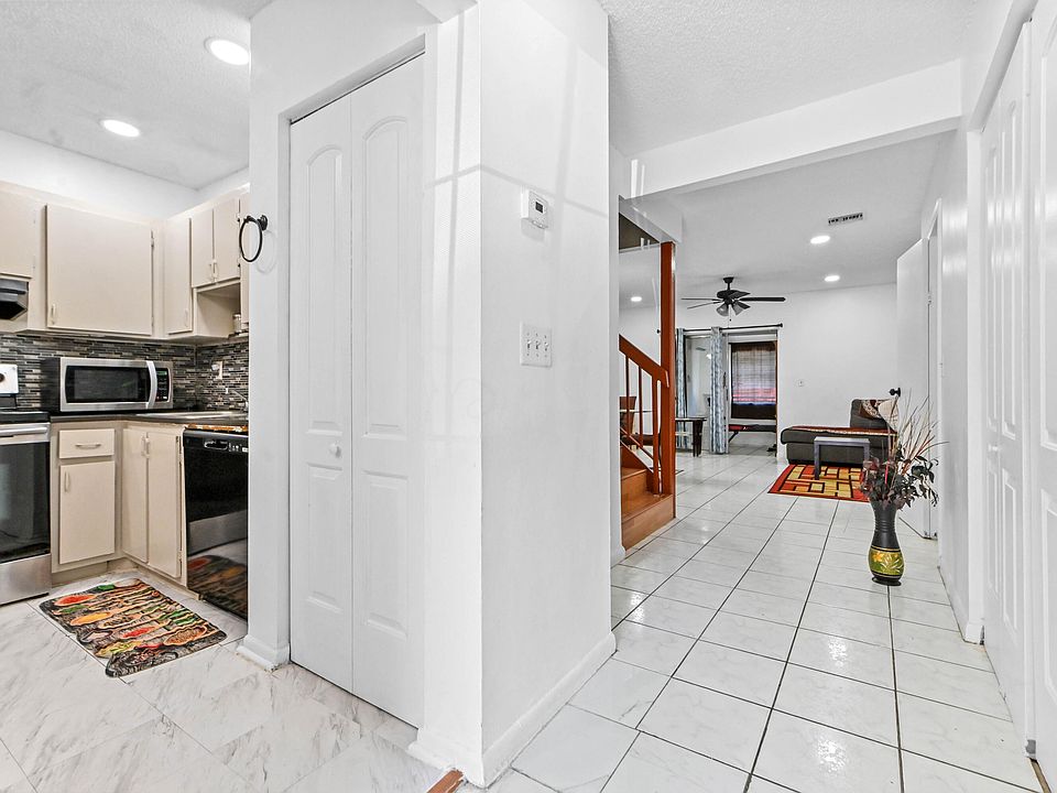 1st image of 7904 SW 8th Street
