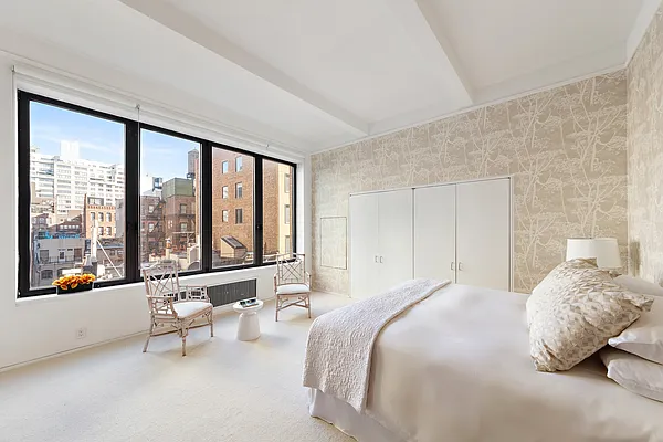 Sold by Compass | media 1