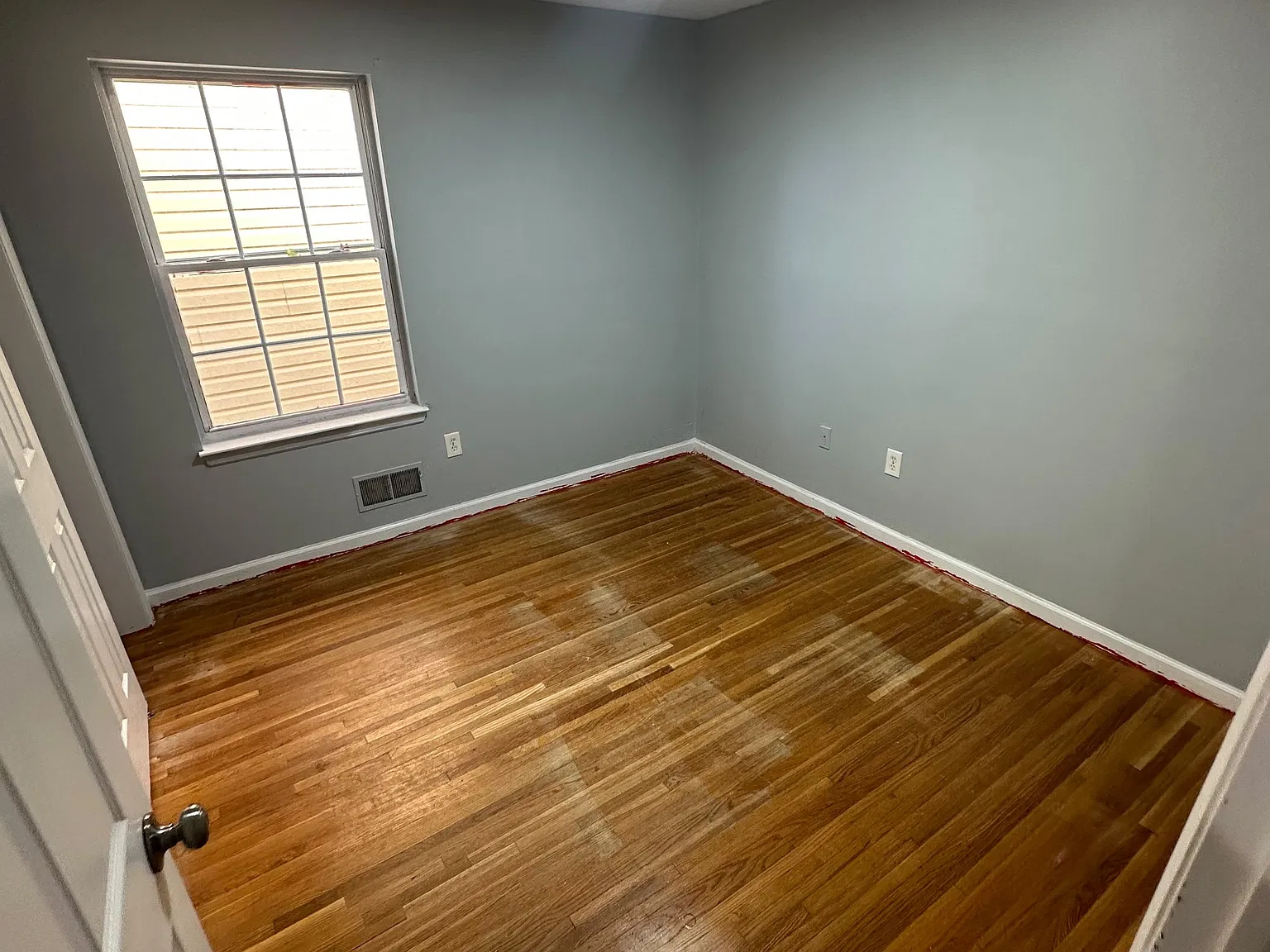 5 bed, 2.5 bath, $3,700 — Photo 4