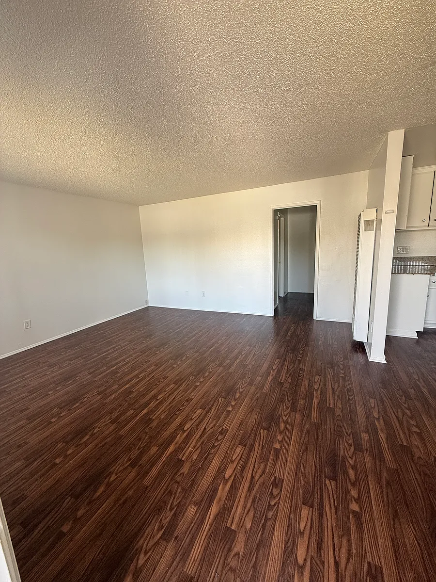 Building Photo - 901 Palmbrook Dr #1