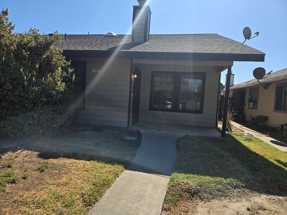 1st image of 2285 N 10th Ave
