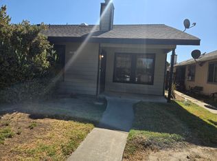 2285 N 10th Ave, Hanford, CA