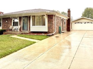 15426 Gulley St, Taylor, MI 48180