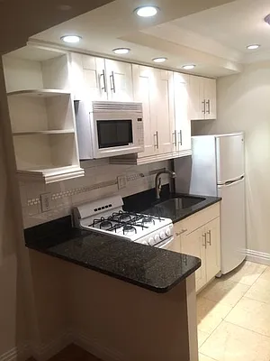 Rented by Manor Management | media 13