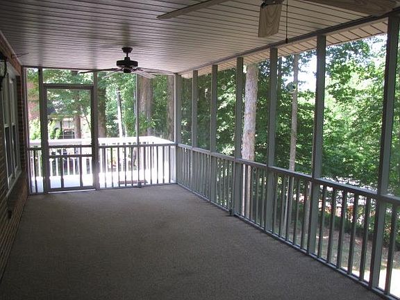 3rd image of 401 Whittington Dr