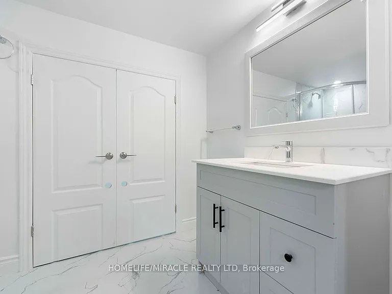 1583 Frolis St — Photo 20