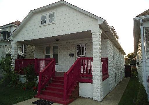 1st image of 5144 S Sawyer Ave #1
