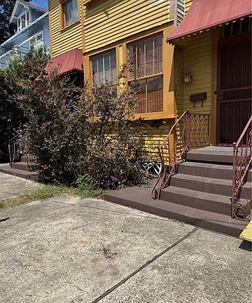 2nd image of 2116 Dublin St