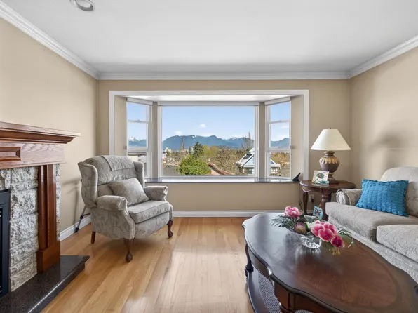 1627 E 34th Ave, Vancouver, BC V5P 1A2