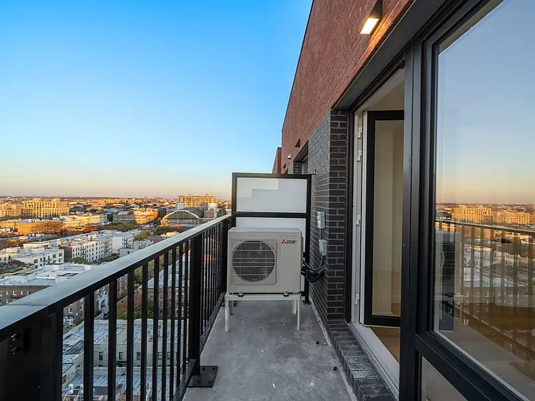 931 Carroll St #612 — Photo 6