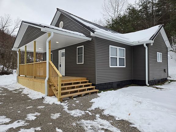 2nd image of 439 Greenbriar Rd