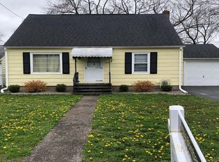 123 Brookfield Rd, Syracuse, NY 13211