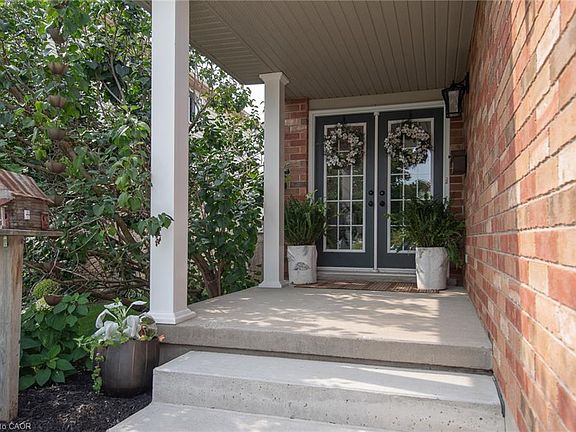 3rd image of 31 Stiefelmeyer Cres