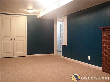 Family room with carpet&fireplace